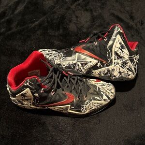 Nick LeBron 11 Graffiti